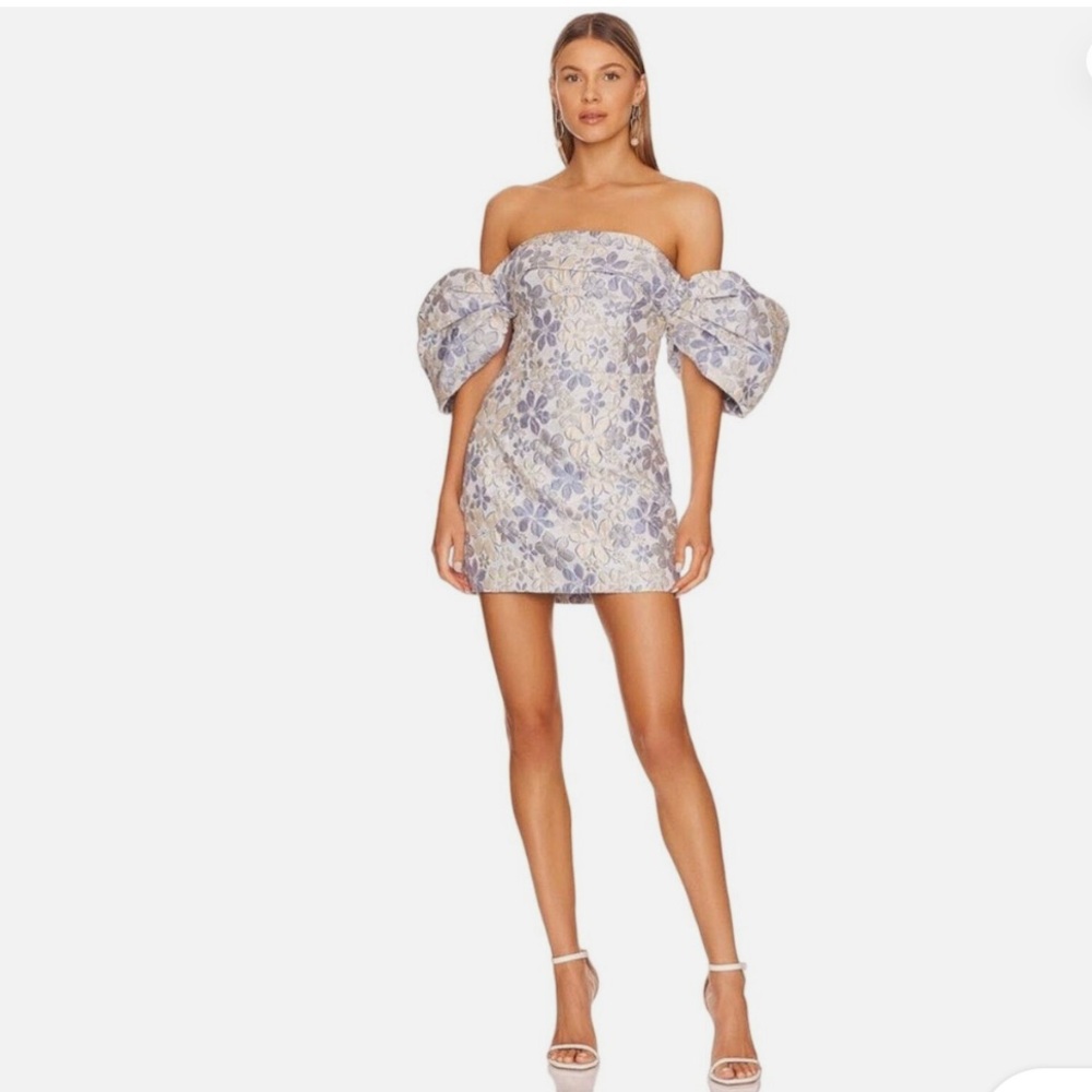 Elliatt Blue Multi Off-Shoulder
Puff Sleeve Floral Archival Dress